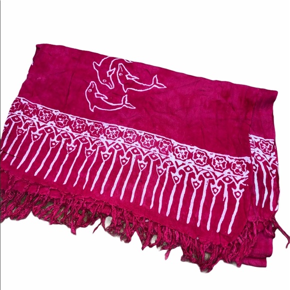 Koko Knot pink dolphin beach wrap - Picture 1 of 3